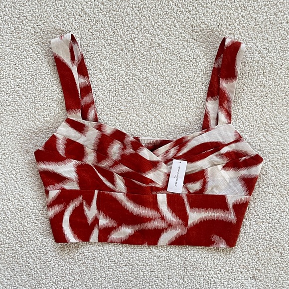 Banana Republic Tops - Banana Republic Vibrant Red and White linen Patterned Crop Top